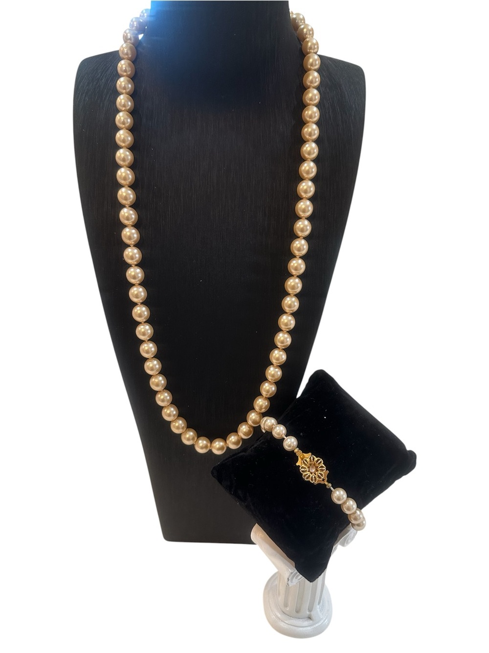 VTG Joan Rivers Champagne Pearl 13”L Necklace and Filigree 7”L Bracelet Set